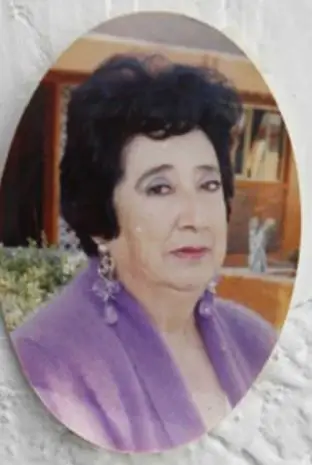 Retrato de la profesora María Salas Poulat, primera directora del colegio.